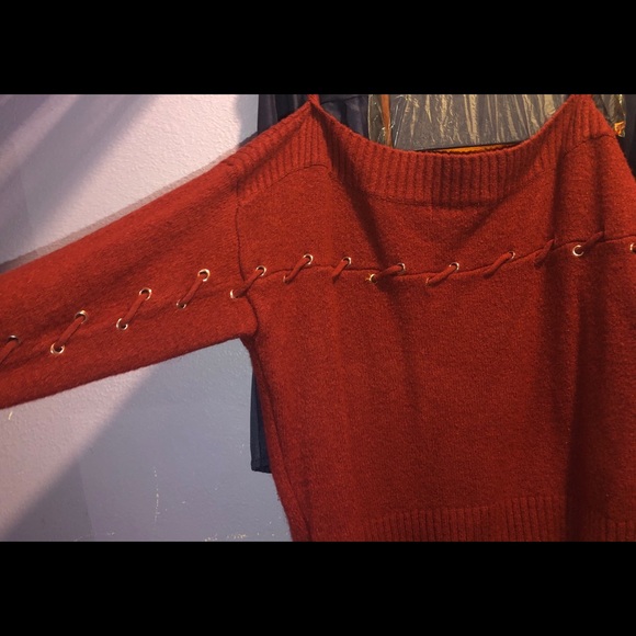 Maroon soft crop sweater - Picture 2 of 4